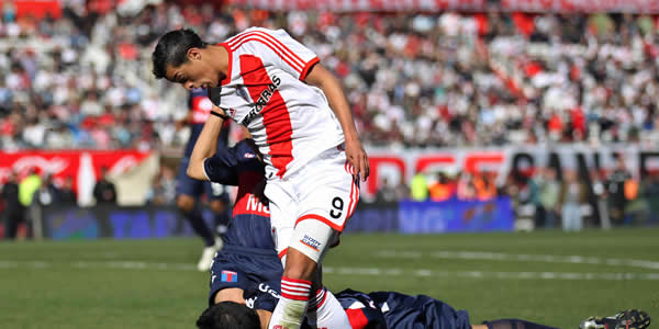 Rogelio Funes Mori (River Plate). Foto: EFE