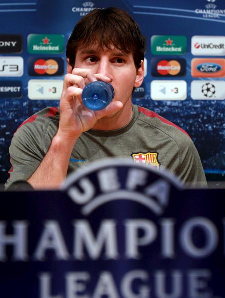 El delantero argentino del FC Barcelona, Lionel Messi en rueda de prensa. Foto: EFE