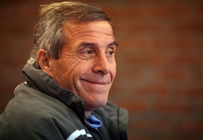 El director técnico de la selección uruguaya de fútbol, Oscar Washington Tabárez. Foto: EFE