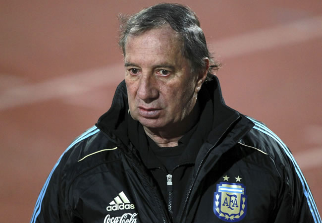 Carlos Bilardo, director general de las selecciones de fútbol de Argentina. Foto: EFE
