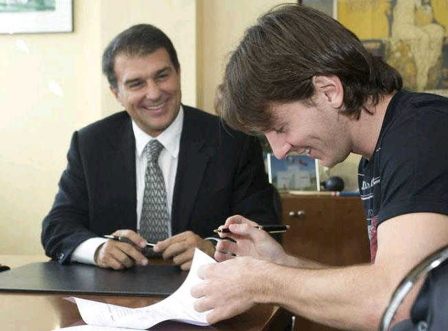 Joan Laporta y Leo Messi. Foto: EFE