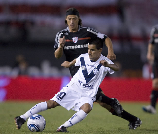 Vélez y River definen su destino en la decimosexta jornada del Clausura. Foto: EFE