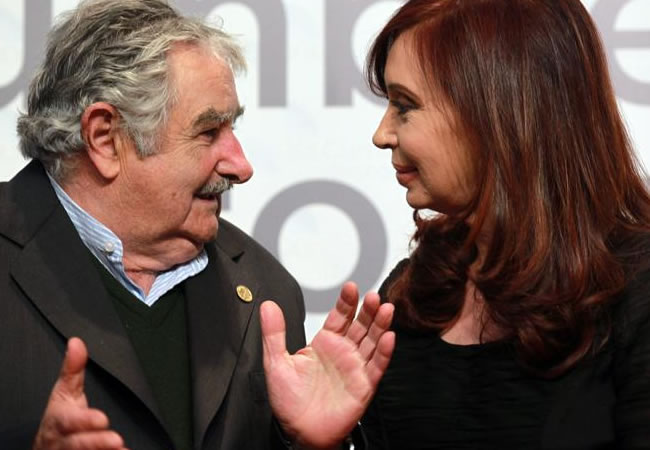 Mujica conversará con Fernández sobre la organización conjunta del Mundial de 2030. Foto: EFE