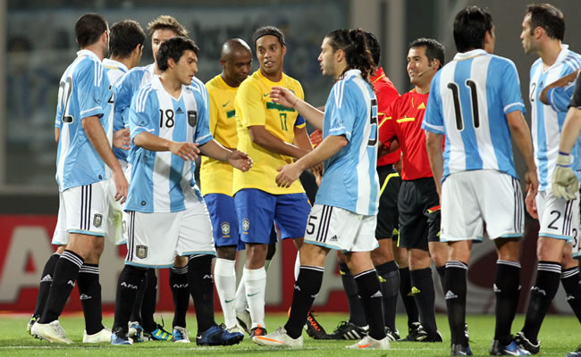 Argentina y Brasil definen el Superclásico de las Américas en Belén. Foto: EFE