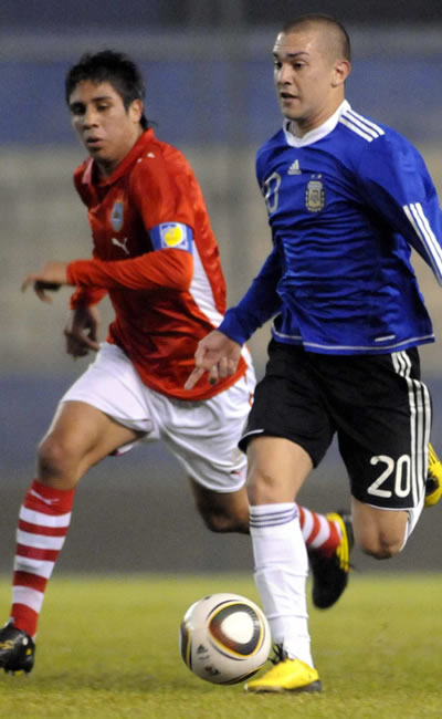 Argentina y Uruguay, por un cupo a la final en Guadalajara 2011. Foto: EFE