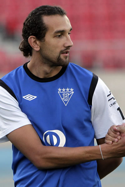El jugador argentino de Liga Universitaria de Quito Hernan Barcos. Foto: EFE