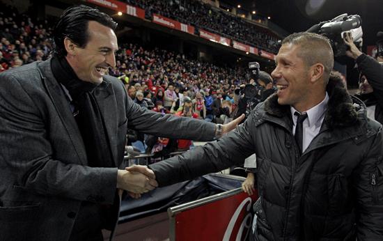 Los entrenadores del Atlético de Madrid y del Valencia CF, el argentino Diego "Cholo" Simeone (d) y Unai Emery. Foto: EFE