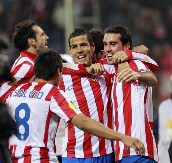 Los jugadores del Atlético de Madrid celebran el gol ante la Lazio. Foto: EFE