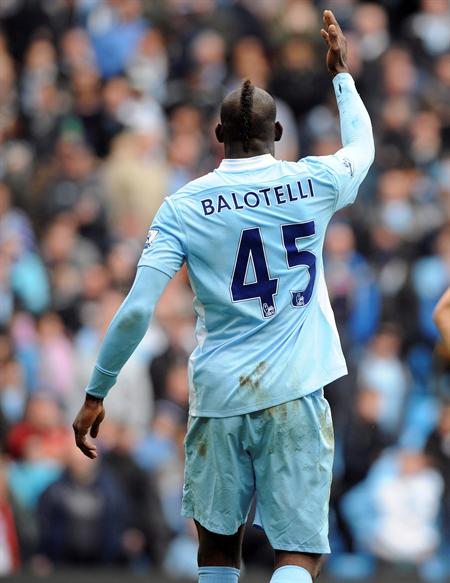 El jugador del Manchester City Mario Balotelli en el partido de la Premier League contra el Sunderland. Foto: EFE