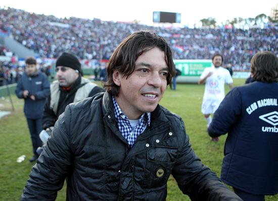 El entrenador de Nacional, el argentino Marcelo Gallardo, celebra la conquista del Campeonato Uruguayo. Foto: EFE