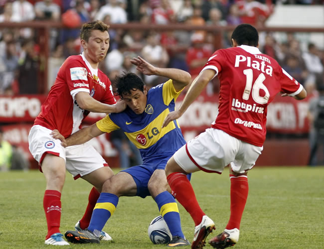 Boca espera mantener su liderato ante Argentinos Jrs. Foto: EFE
