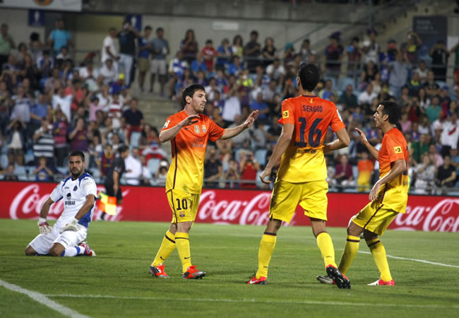 El delantero argentino del Barcelona Leo Messi (2i) celebra uno de sus goles ante Getafe. Foto: EFE