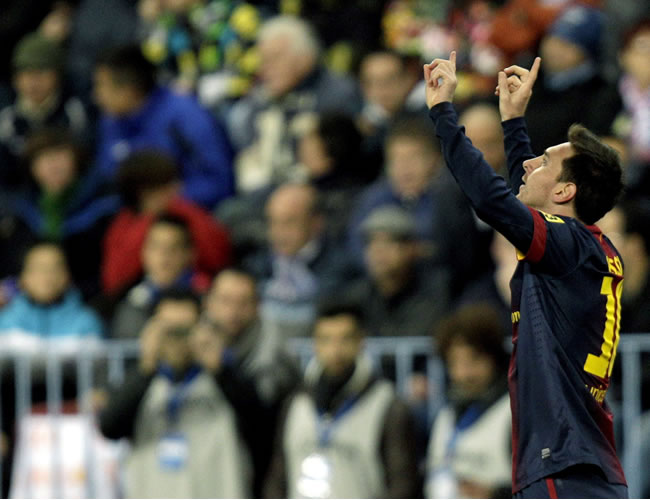 El delantero argentino del Barcelona Lionel Messi celebra el gol conseguido frente al Málaga. Foto: EFE
