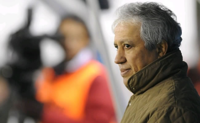 Gallego asegura que no renunciará como entrenador del Independiente. Foto: EFE