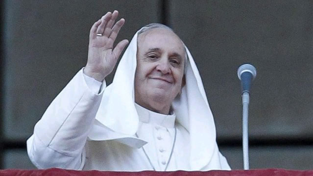 El papa Francisco recordó que nadie tiene el derecho de juzgar a otro. Foto: EFE
