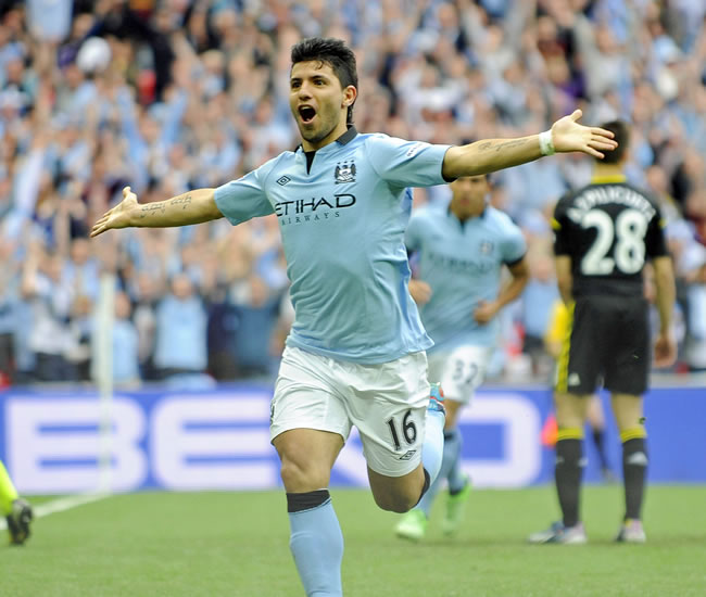 Sergio Agüero of Manchester City celebrates after scoring the 2-0 lead during the English FA Cup semi final soccer match between Chelsea FC. Foto: EFE