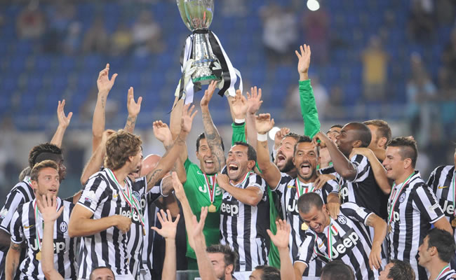 Juventus se desata en cinco minutos y logra su sexta Supercopa. Foto: EFE