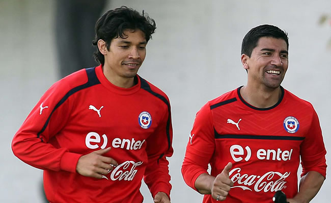 Fuenzalida y Muñoz entran en lista de Chile contra Inglaterra y Brasil. Foto: EFE