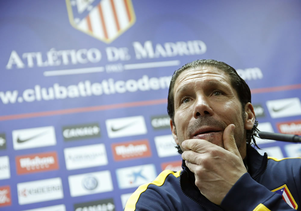El entrenador del Atlético de Madrid, Diego Pablo Simeone, durante la rueda de prensa. Foto: EFE