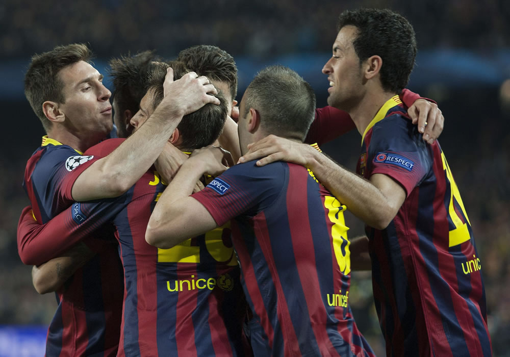 Los jugadores del FC Barcelona celebran el primer gol del equipo, conseguido por el brasileño Neymar da Silva. Foto: EFE
