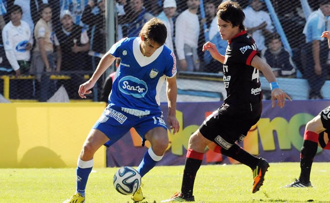 Colón de Santa Fe perdió el desempate con Atlético Rafela y descendió. Foto: Facebook