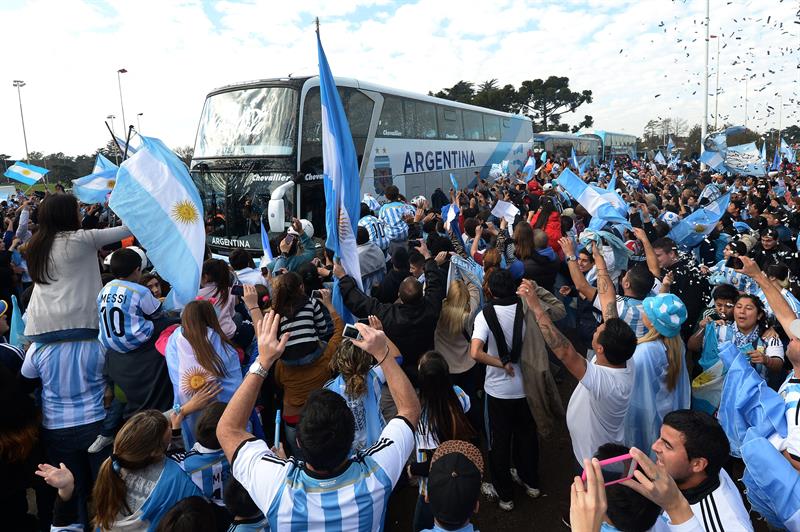 Argentina recibe "orgullosa" a su selección, subcampeona en Mundial de Brasil. Foto: EFE