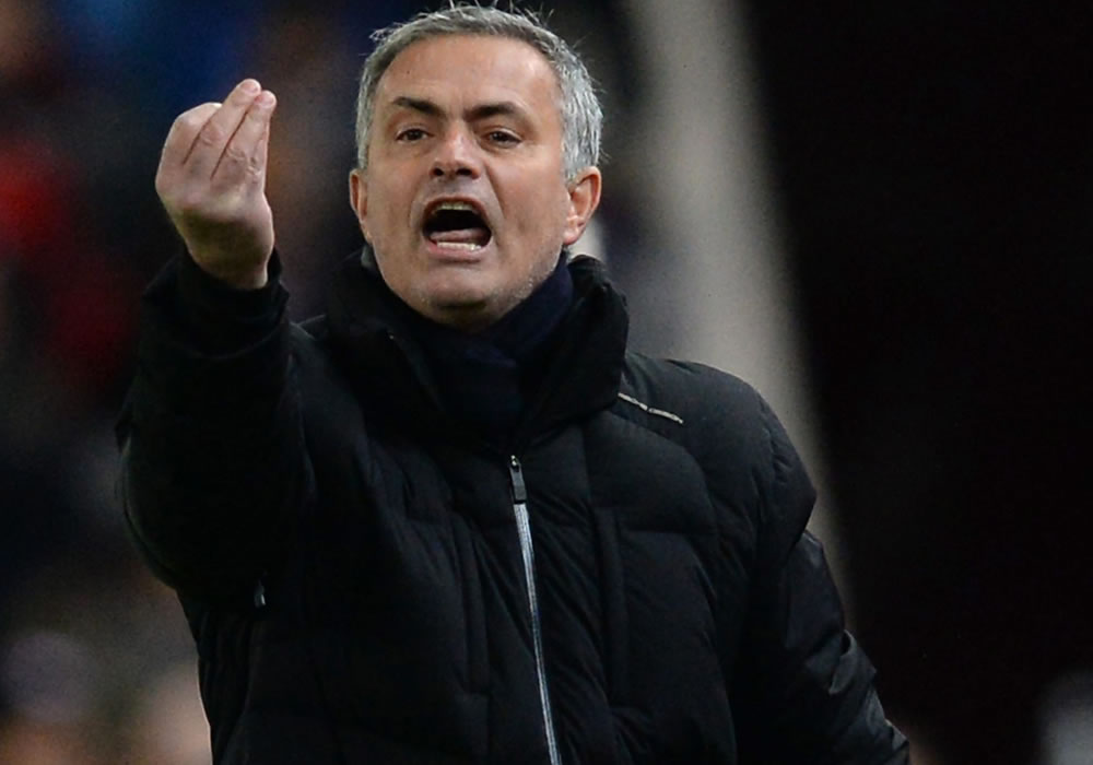 El director técnico del Chelsea, Jose Mourinho. Foto: EFE