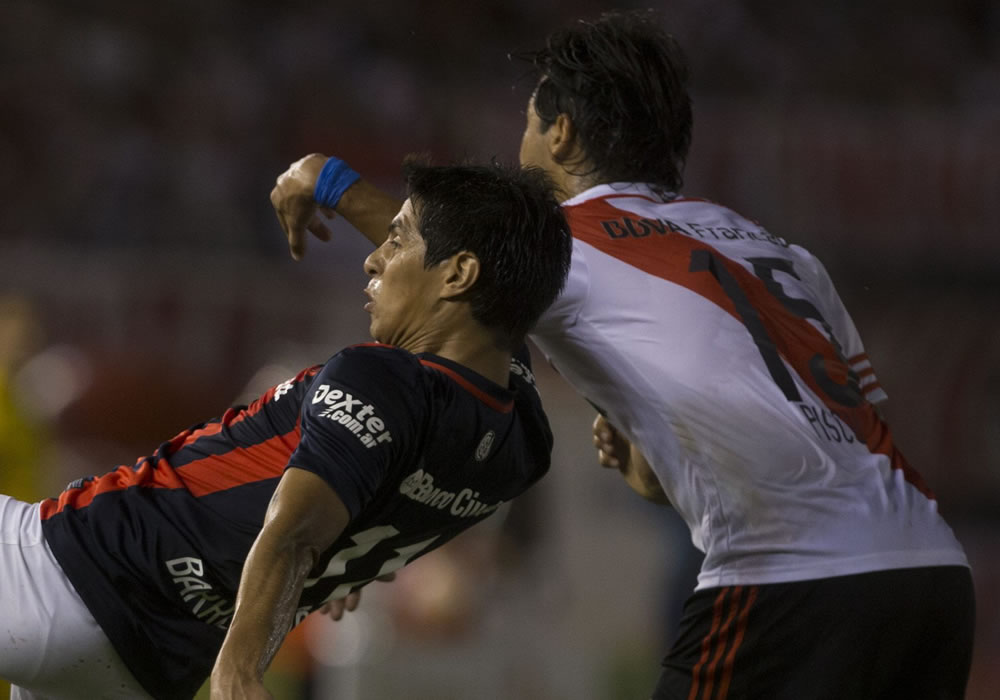El River Plate debutará ante el San José con varias ausencias. Foto: EFE