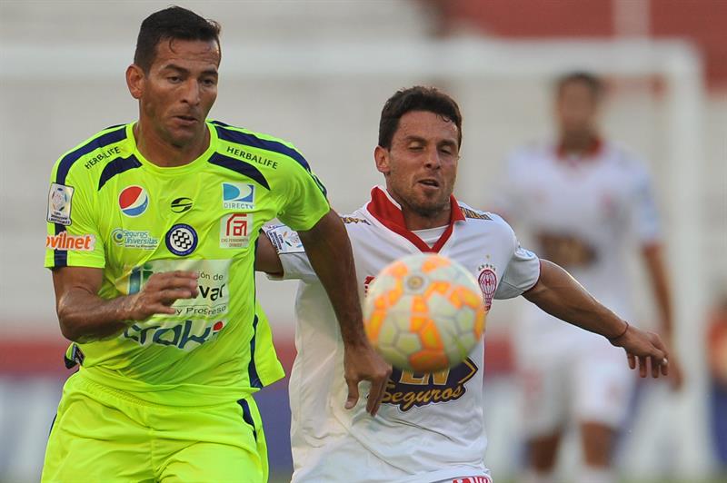 Huracán y Mineros empataron en un partidazo por el grupo 3 de la Copa Libertadores. Foto: EFE