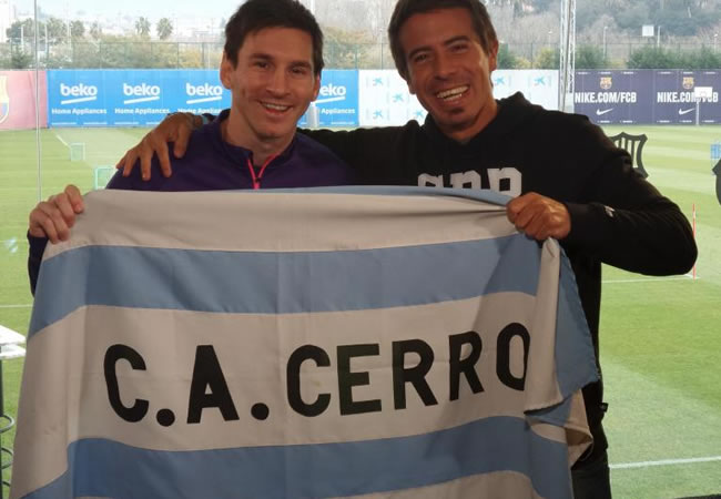 A Messi lo tentaron desde un programa uruguayo de humor para dejar el Barsa y pasar al Atlético Cerro de Montevideo. Foto: Facebook