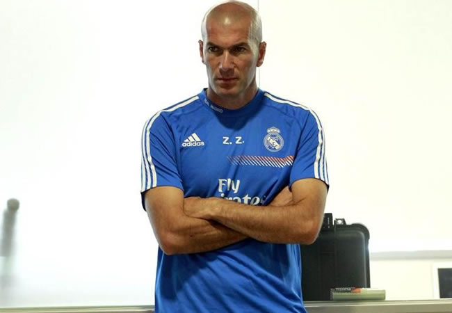 Zinedine Zidane, técnico del Real Madrid Castilla. Foto: EFE