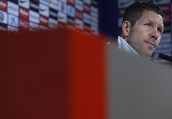 El técnico del Atlético de Madrid, Diego Pablo Simeone, durante la rueda de prensa. Foto: EFE