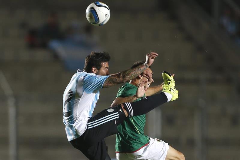 Argentina ganó 5-0 con tres goles de Agüero y dos de Di María. Foto: EFE