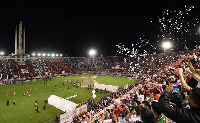 Huracán recibirá a Santa Fe por la final de ida de la Copa Sudamericana. Foto: EFE