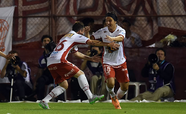 Patricio Toranzo, de Huracán, será titular frente a Independiente Santa Fe. Foto: EFE