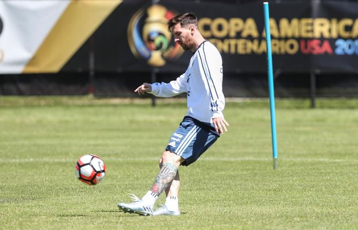 Lionel Messi volvió a entrenar con su selección. Foto: EFE