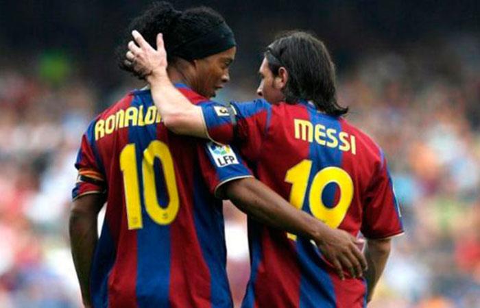 Ronaldinho y Lionel Messi. (AFP). Foto: AFP