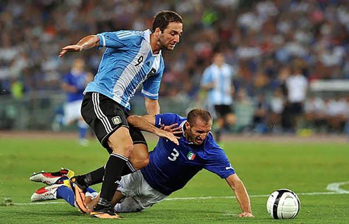 Argentina e Italia protagonizarán nuevo partidazo. (AFP). Foto: AFP