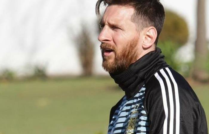 	Lionel Messi asume que no parten como los mejores en la Copa del Mundo. Foto: Twitter
