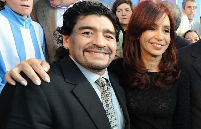 Cristina Fernández de Kirchner se alegró por la llegada de Diego a Gimnasia. Foto: Twitter