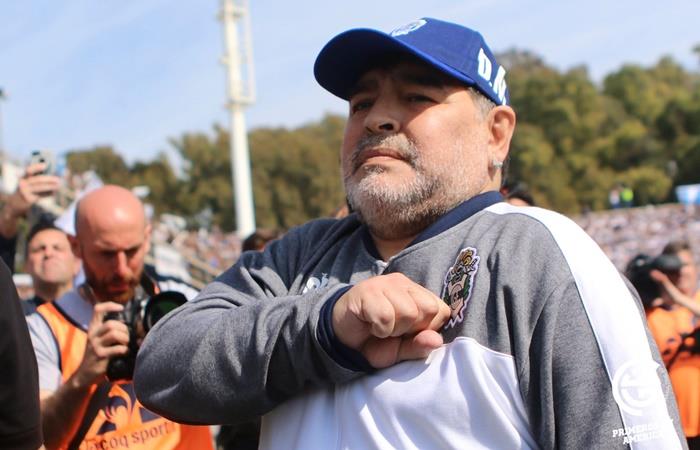 Diego Maradona analiza renunciar en Gimnasia por las elecciones en el club. Foto: Twitter