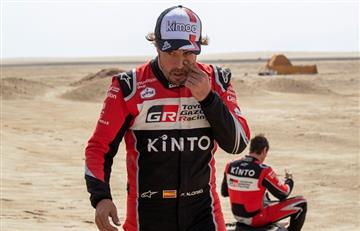 Fernando Alonso fue protagonista de un espectacular vuelco en el Dakar