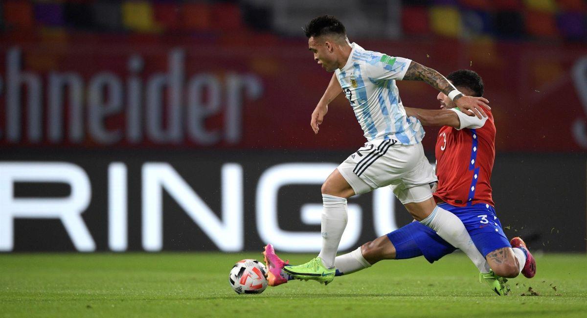 Argentina y Chile se verán las caras en la Copa América. Foto: EFE