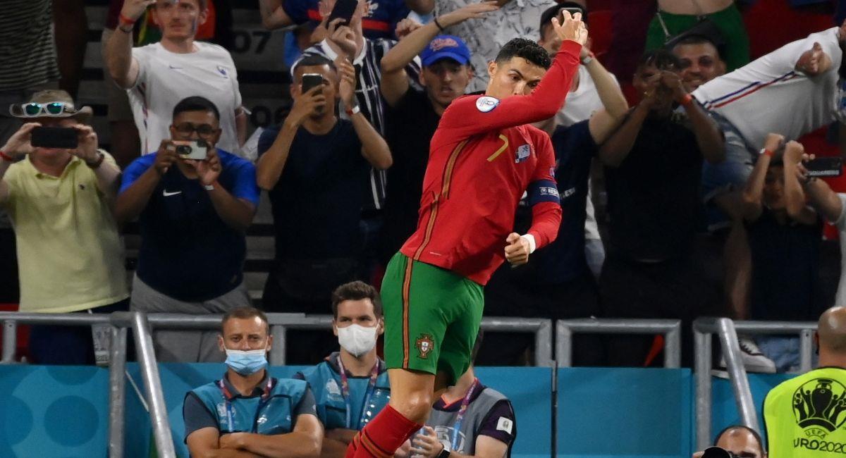 Cristiano Ronaldo marcó dos goles de penal ante Francia. Foto: EFE