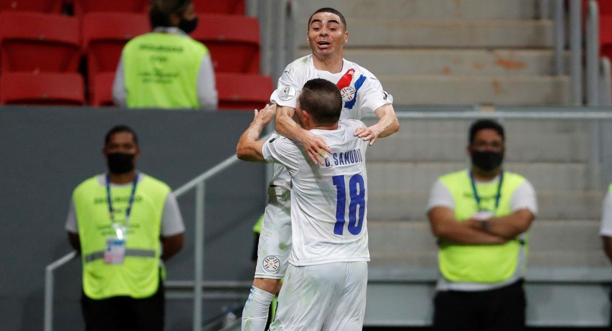 Paraguay levantó cabeza en la Copa América ante Chile. Foto: EFE