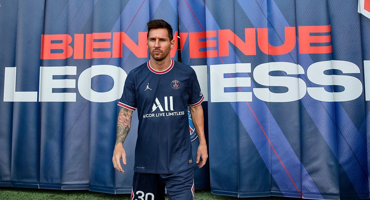 Lionel Messi ya luce la camiseta del PSG. Foto: Facebook Club PSG