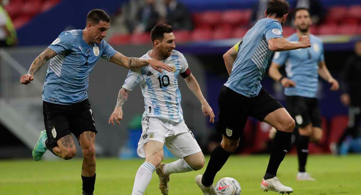 Argentina recibe a Uruguay en una nueva edición del 'Clásico de La Plata'. Foto: Twitter