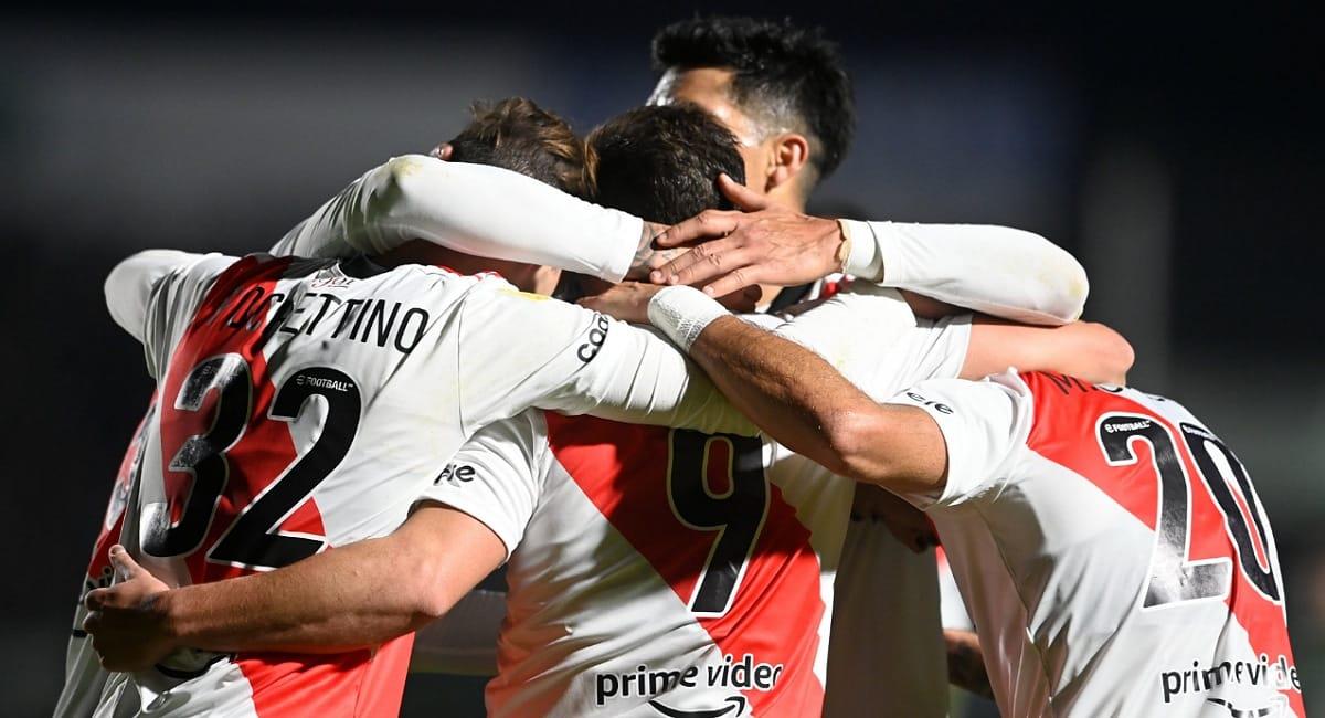 River Plate goleó 7-0 a Sarmiento y clasificó a los cuartos de Copa LPF. Foto: Twitter @LigaAFA