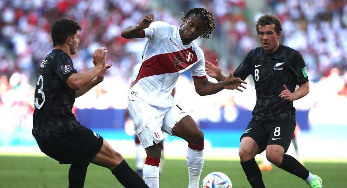 Perú va en búsqueda de su pase al Mundial Qatar 2022. Foto: Twitter @TuFPF