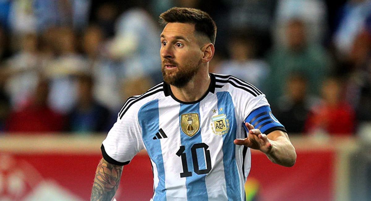 Lionel Messi entró en el segundo tiempo y marcó dos goles. Foto: Twitter @Argentina